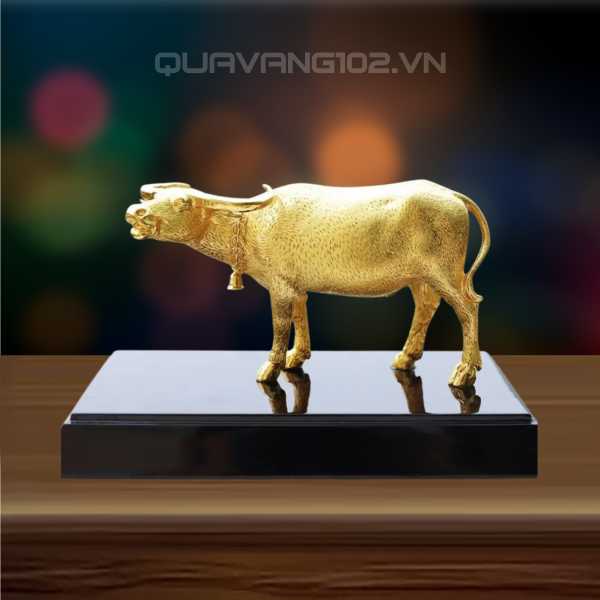 Tượng Trâu Dát Vàng 24K VDV004